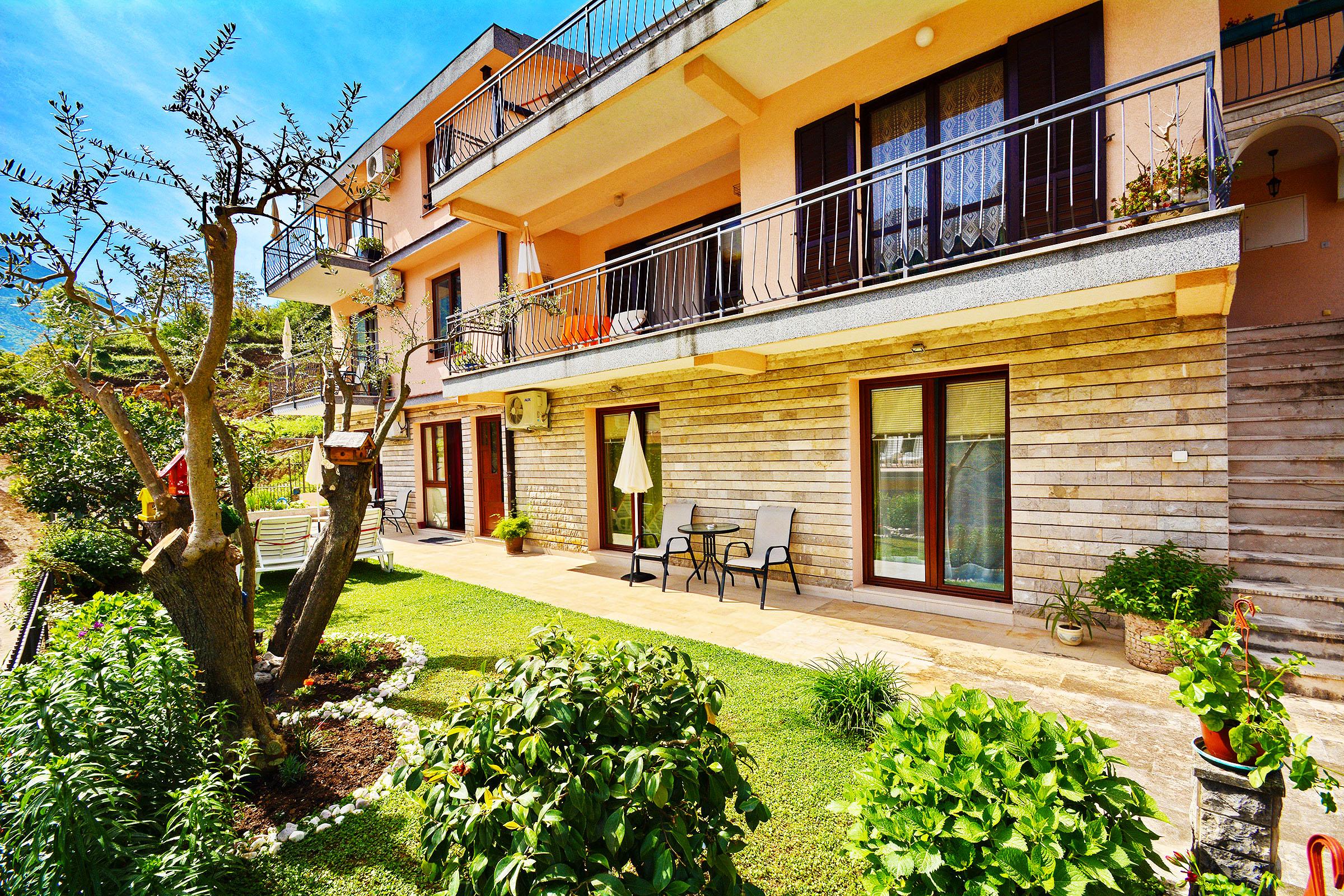 Apartments Andrija Котор Екстериор снимка